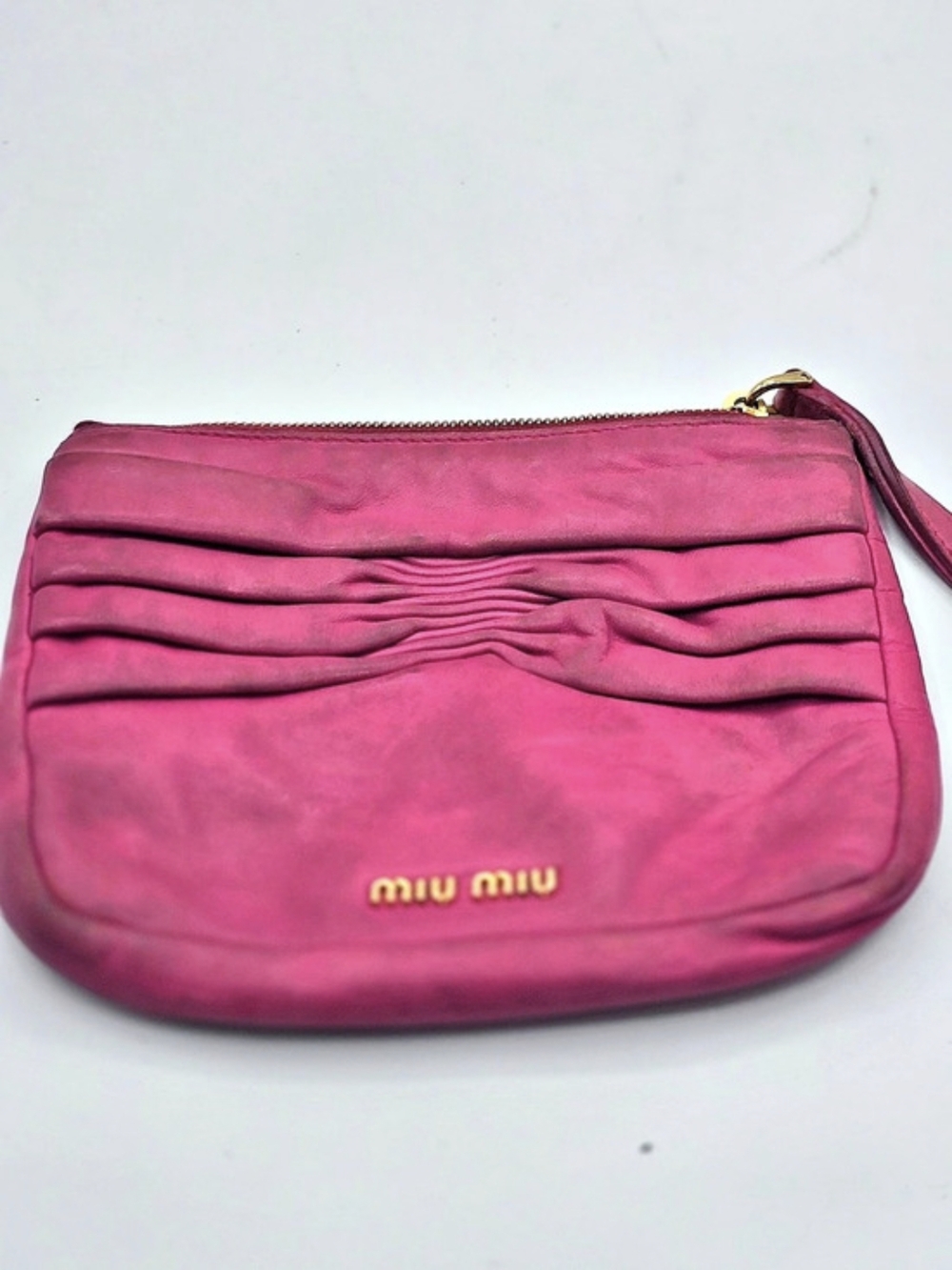Miu Pleated Wristlet Clutch in Pink